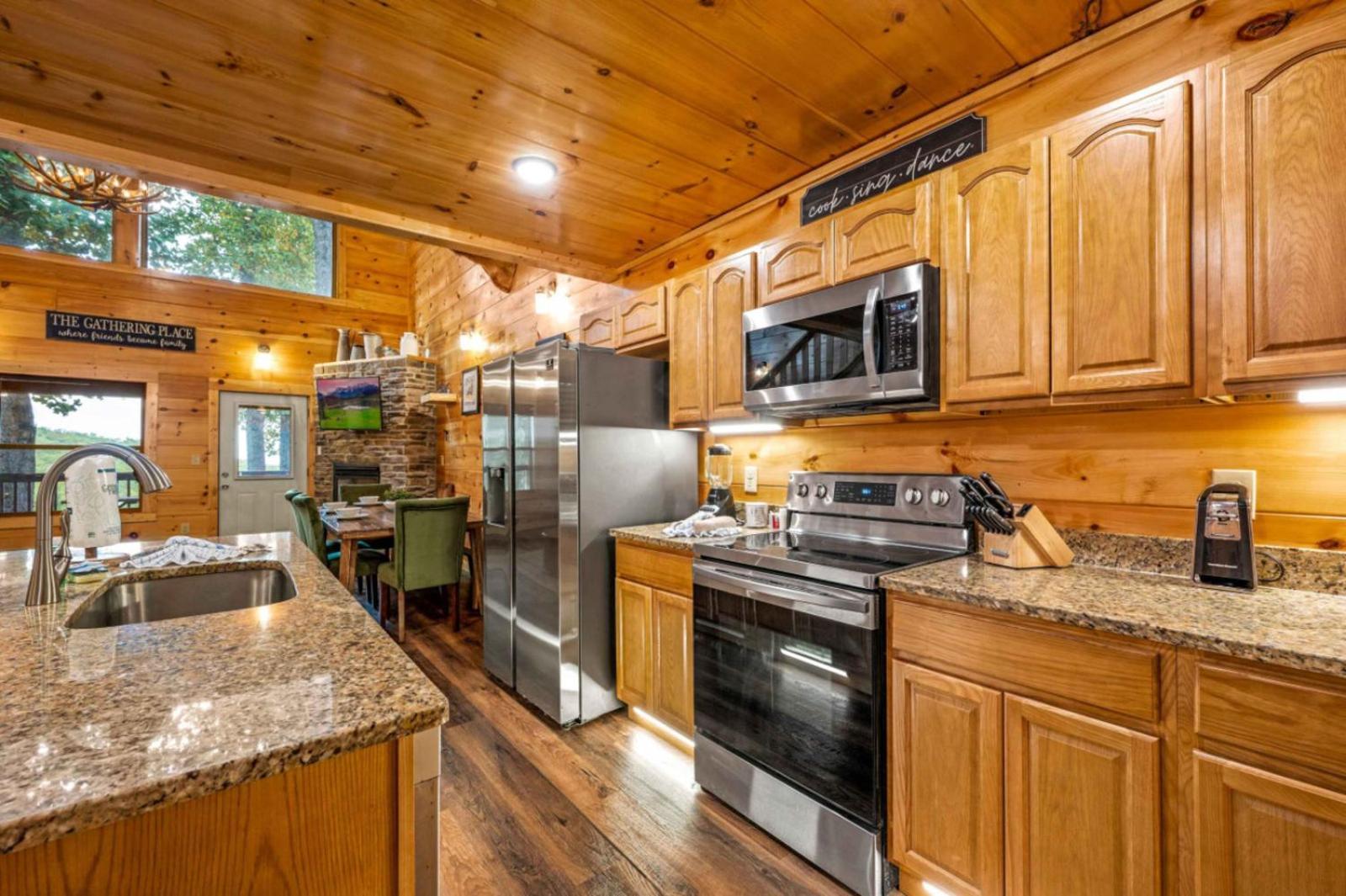 Heavenly Heights By Ghosal Luxury Lodging Sevierville Exterior foto